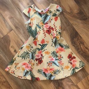 Floral/striped dress size 4-5